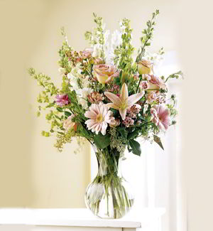 The Residence at Basking Ridge | Wild Flower Vase